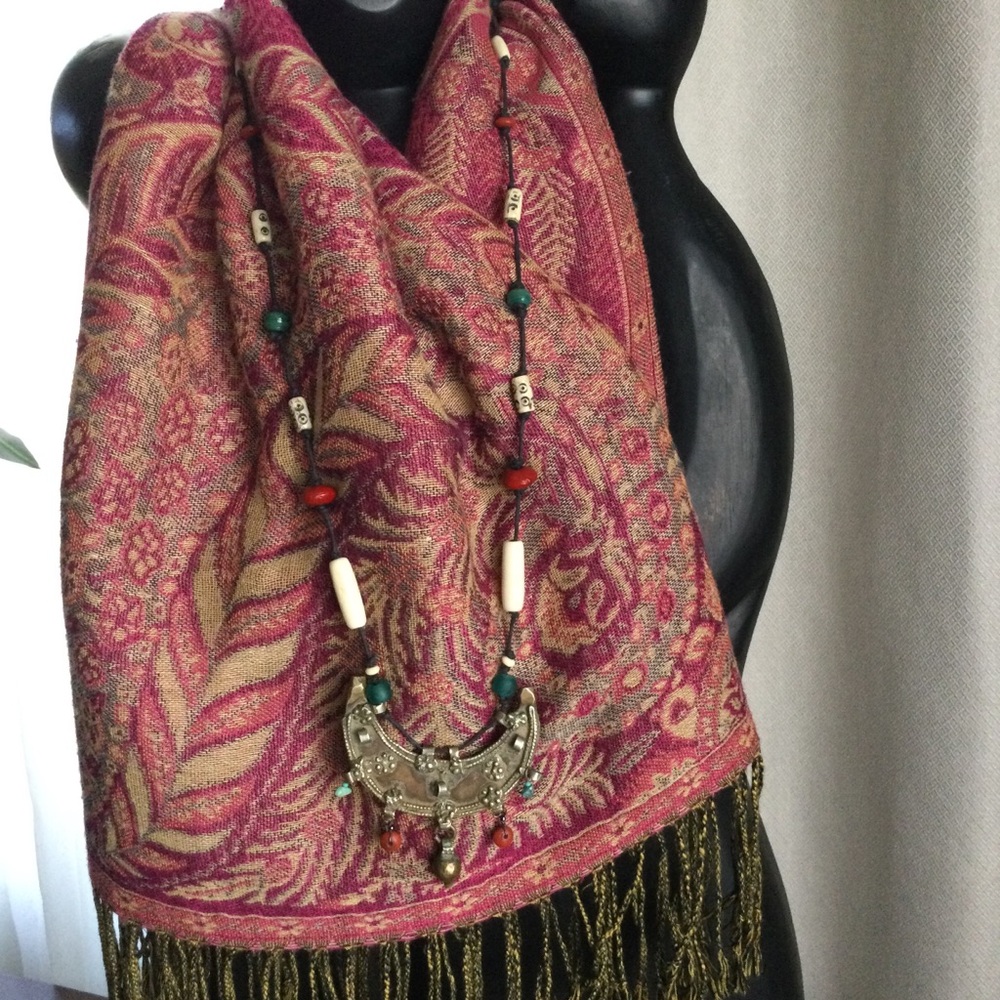Old World Style hand made Necklace